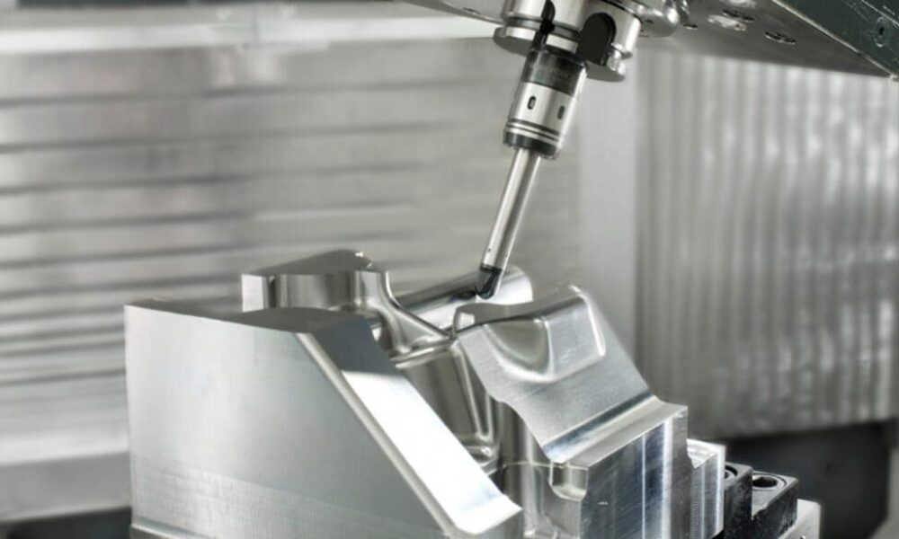 Heller-Wikipedia-Commons-Machining_5-axis-1024x585 (1)